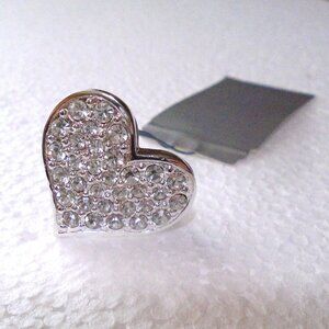 NEW VINTAGE Y2K NINE WEST SILVER TONE HEART RHINESTONE RING ADJUSTABLE SIZE